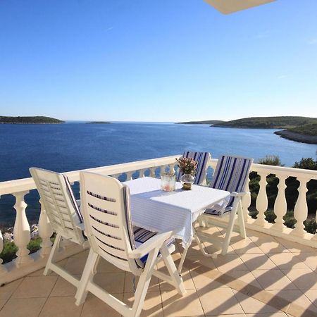 Apartments By The Sea Milna, Vis - 8944 Eksteriør billede